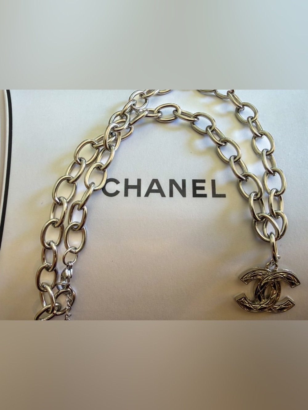 CHANEL Silver-Tone Chunky Link Necklace